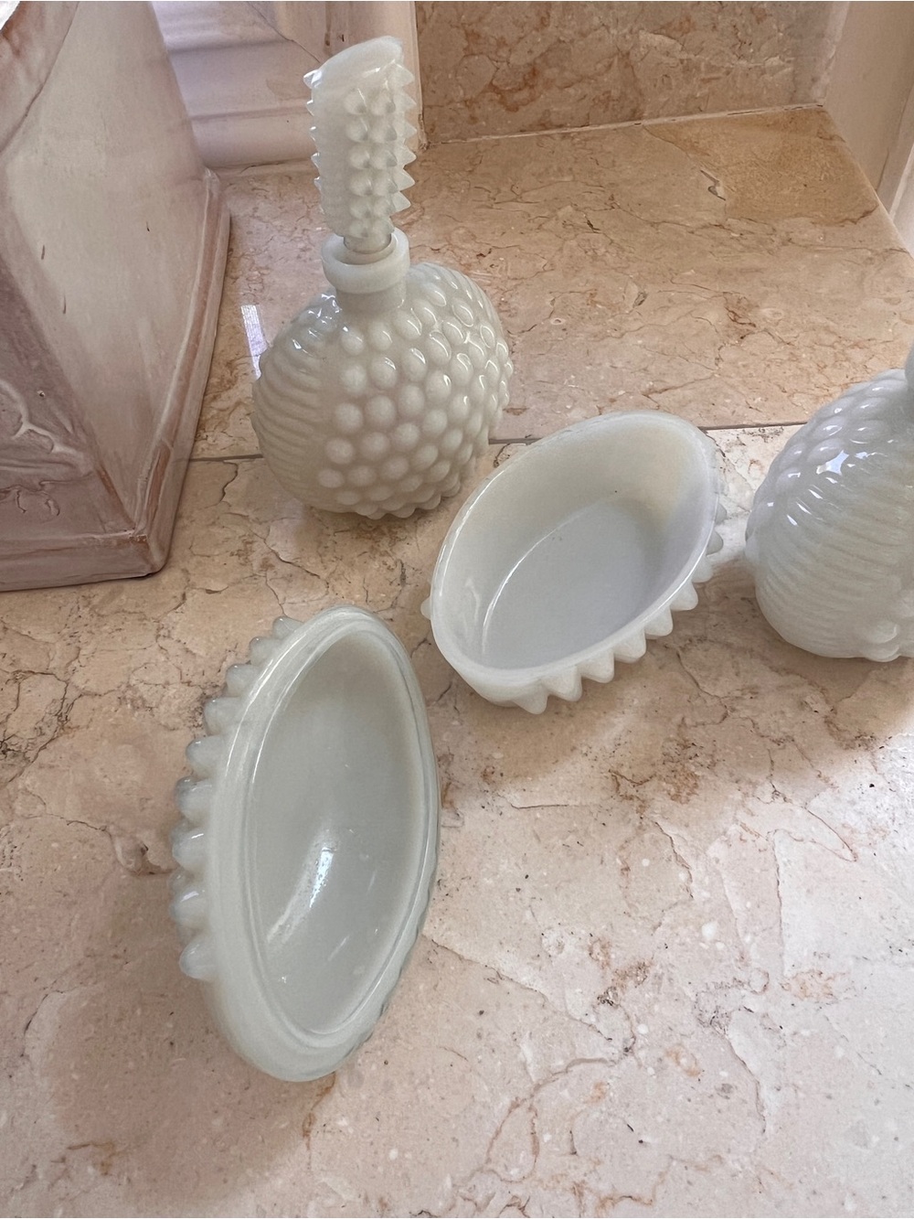 Vintage Irice Italian Milk Glass Hobnail Vanity Set – 3 Piece - Picture 3 of 4